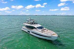 2025 Azimut 78 FLY thumbnail 5