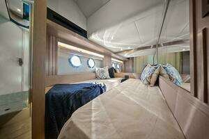 2025 Absolute Navetta 53 thumbnail 26