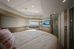 2025 Absolute Navetta 53 thumbnail 21