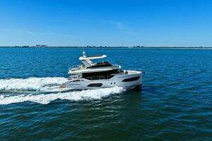 2025 Absolute Navetta 53 thumbnail 66