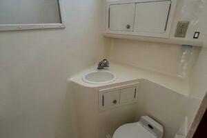 35ft Carolina Classic Yacht For Sale