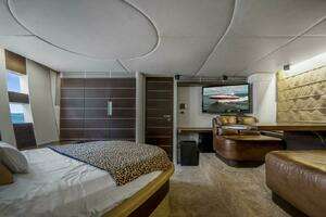 2007 Azimut 68S thumbnail 38