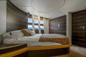 2007 Azimut 68S thumbnail 39