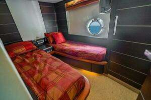 2007 Azimut 68S thumbnail 49