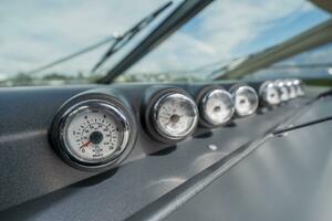 68FT (20.73M) AZIMUT