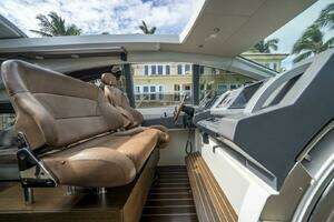 2007 Azimut 68S thumbnail 23