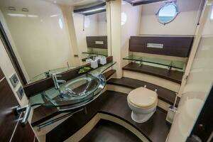 2007 Azimut 68S thumbnail 42