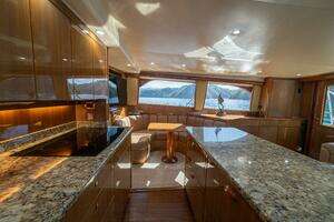 2006 Viking 56 Convertible thumbnail 38