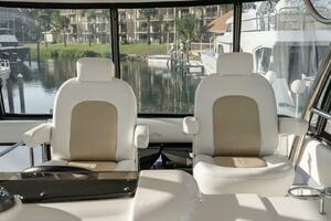 58FT (17.86M) SEA RAY