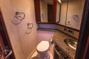 2008 Sea Ray 58 Sedan Bridge thumbnail 36