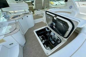 48FT (14.63M) SEA RAY