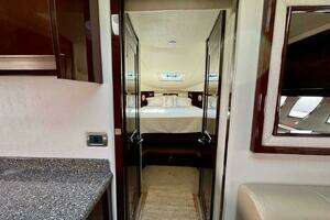 2008 Sea Ray 48 Sundancer thumbnail 16