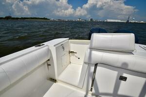 2013 Regulator 28 FS w/SeaKeeper Ride thumbnail 14