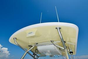2013 Regulator 28 FS w/SeaKeeper Ride thumbnail 23