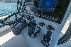 2021 Valhalla Boatworks V-37 thumbnail 18