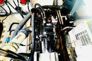2010 Sea Ray 450 Sundancer thumbnail 40