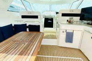 2010 Sea Ray 450 Sundancer thumbnail 13