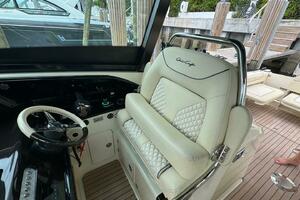 35FT (10.95M) CHRIS-CRAFT