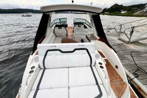 35ft Sea Ray Yacht For Sale