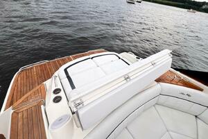 35ft Sea Ray Yacht For Sale