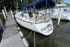 Outlaw 34ft Sabre Yacht For Sale
