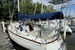 Outlaw 34ft Sabre Yacht For Sale