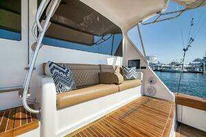 2011 Viking 76 Enclosed Bridge thumbnail 53