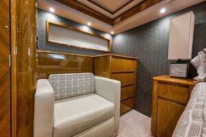 2011 Viking 76 Enclosed Bridge thumbnail 23