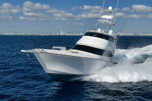 2011 Viking 76 Enclosed Bridge thumbnail 113