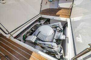2011 Viking 76 Enclosed Bridge thumbnail 47