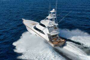 2011 Viking 76 Enclosed Bridge thumbnail 125