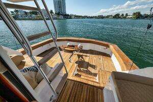 2011 Viking 76 Enclosed Bridge thumbnail 42