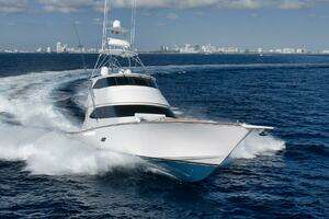 2011 Viking 76 Enclosed Bridge thumbnail 114