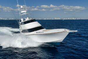 2011 Viking 76 Enclosed Bridge thumbnail 121