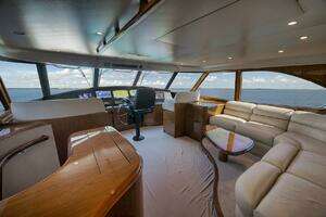 2011 Viking 76 Enclosed Bridge thumbnail 75