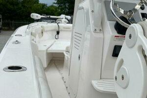 Photo 5965071 for 2020 Everglades 243 Center Console  