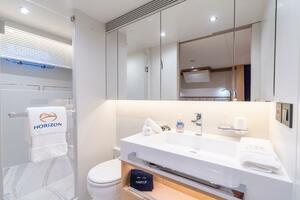 Horizon FD80 SHERI LYNN - Guest Stateroom Twin Ensuite Head