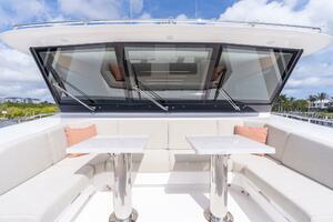 Horizon FD80 SHERI LYNN - Exterior Bow