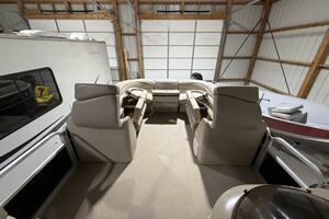 Photo 5992928 for 2011 Bennington 2554 GCW  