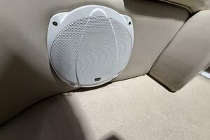 Photo 5992915 for 2011 Bennington 2554 GCW  