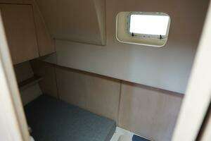 1994 Tiara Yachts thumbnail 29