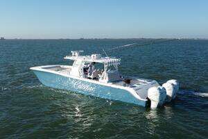 2023 Invincible 46 Catamaran thumbnail 31