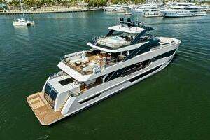 2024 Ocean Alexander 35 Revolution thumbnail 3