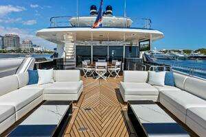 2024 Ocean Alexander 35 Revolution thumbnail 17