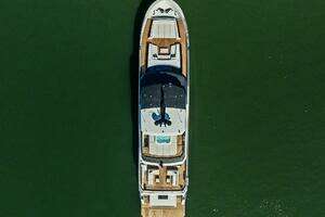 2024 Ocean Alexander 35 Revolution thumbnail 7
