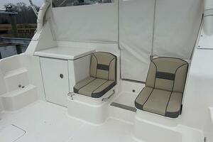 Hey Girl 35ft Pursuit Yacht For Sale