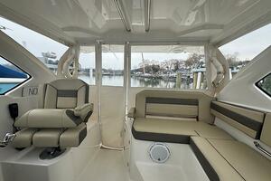 Hey Girl 35ft Pursuit Yacht For Sale