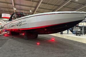 41FT (12.5M) CIGARETTE Worth Avenue Yachts