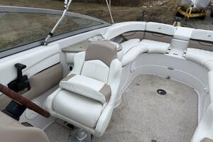 25ft Four Winns Yacht For Sale