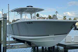 2024 Jupiter 38 HFS thumbnail 24